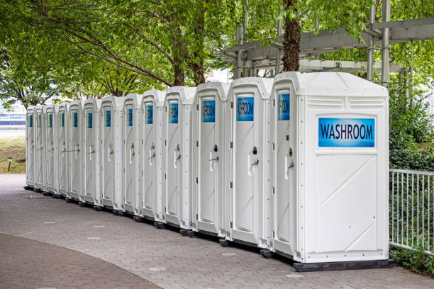 Best Wedding porta potty rental  in Burton, OH